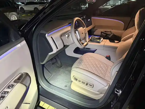 Li Auto L8 2026
