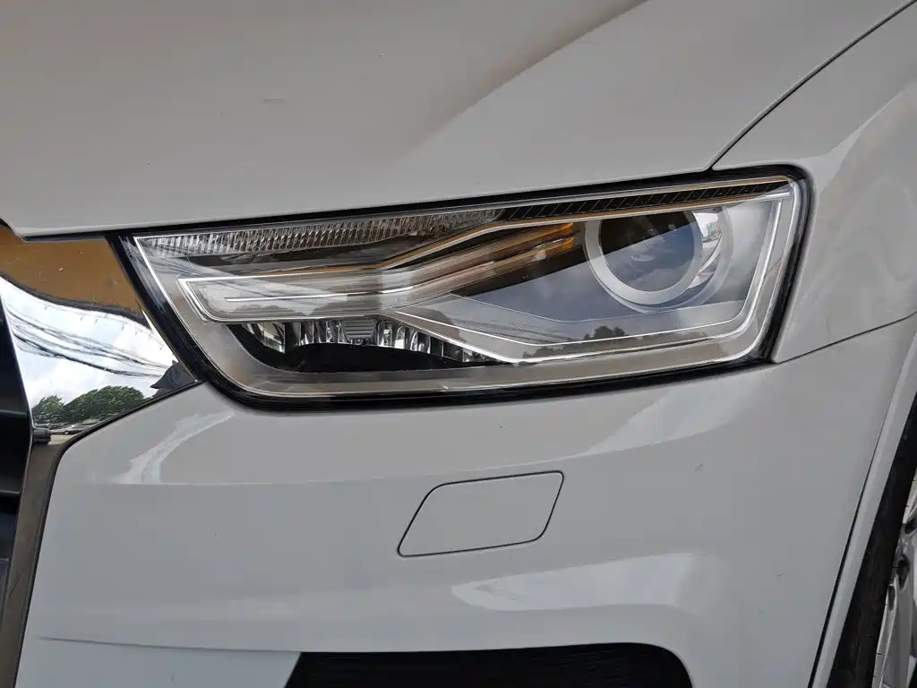 Audi Q3 2017 — фото 24