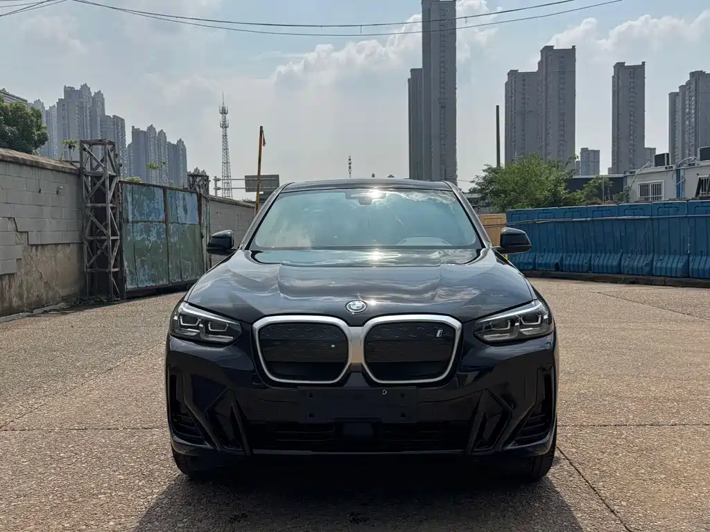 BMW iX3 2024 — фото 2
