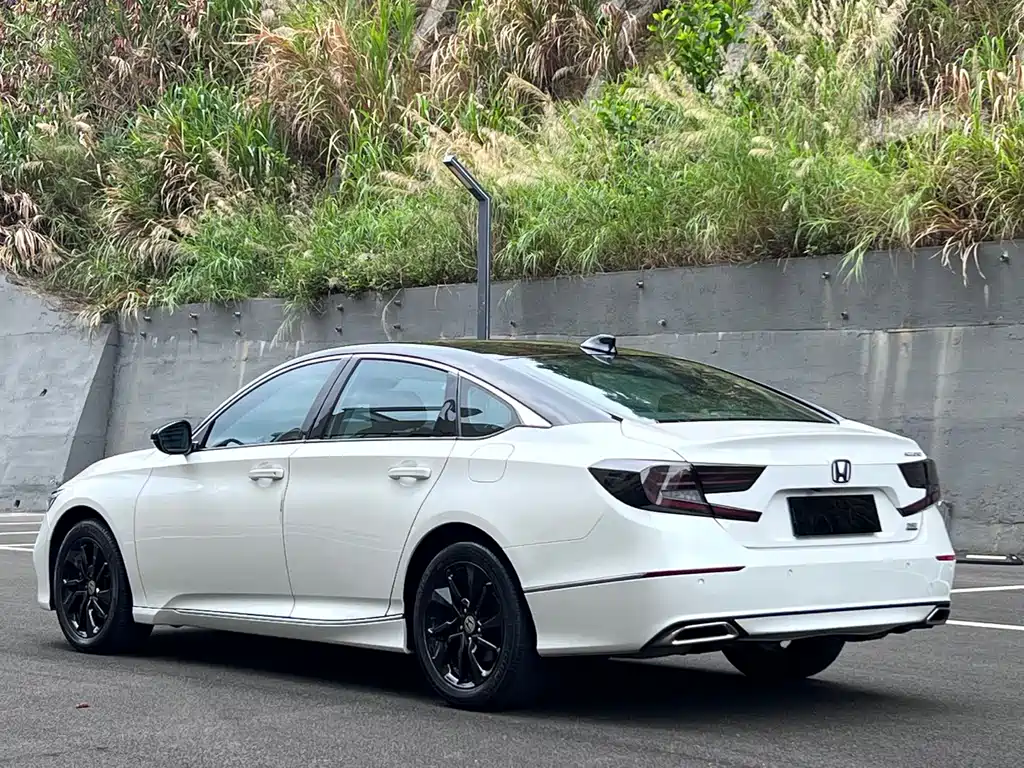 Honda Accord 2021 — фото 7