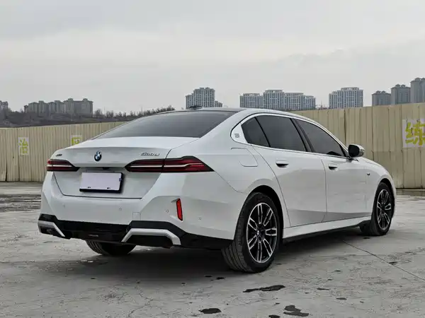BMW 5 Series 2025