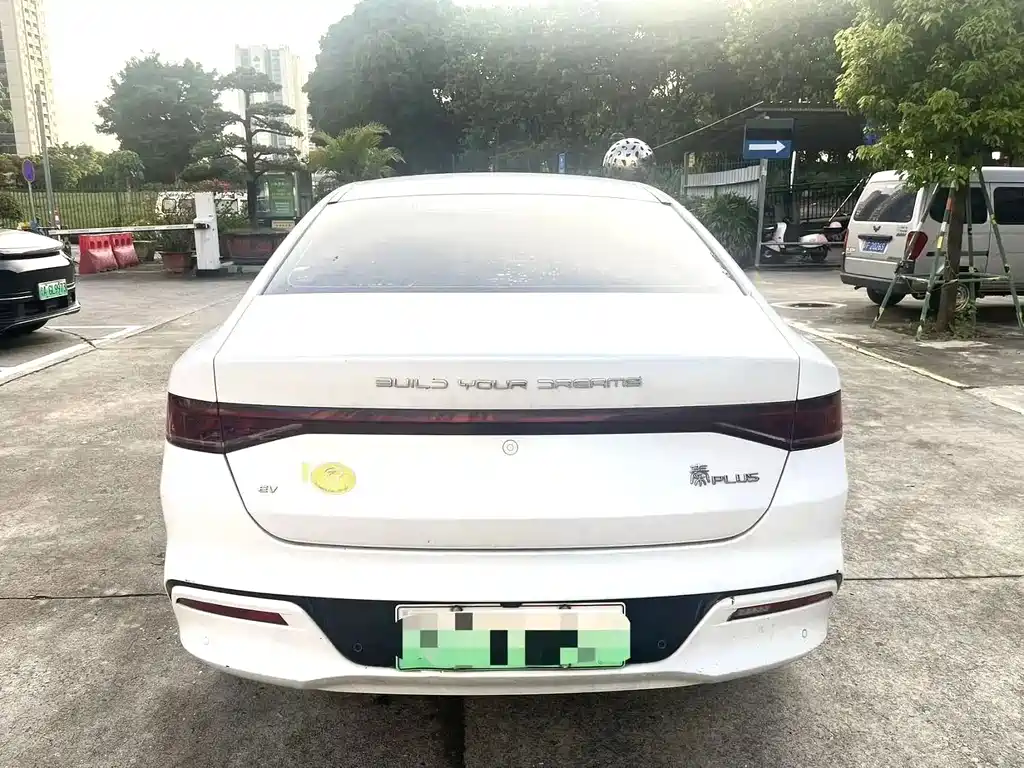 BYD Qin PLUS 2022 — фото 8