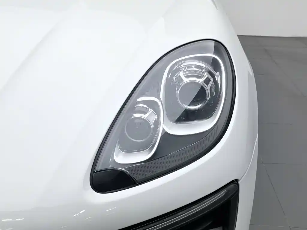 Porsche Macan 2017 — фото 7
