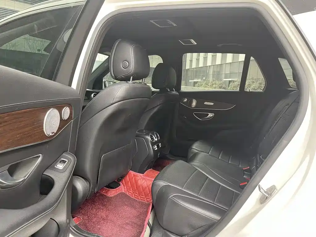 Mercedes-Benz GLC 2020 — фото 15
