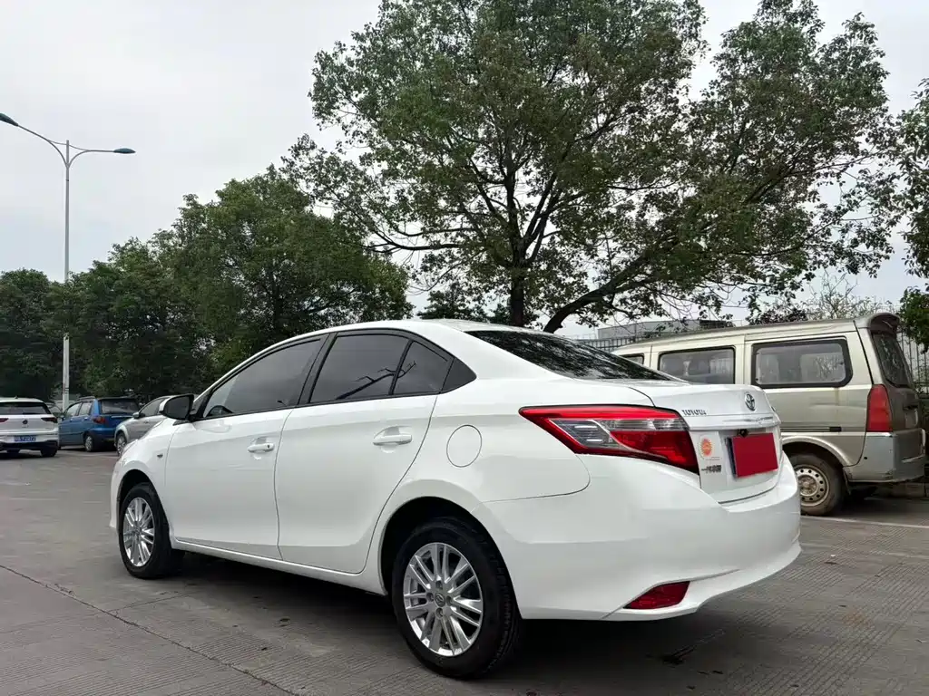 Toyota Vios 2016 — фото 7
