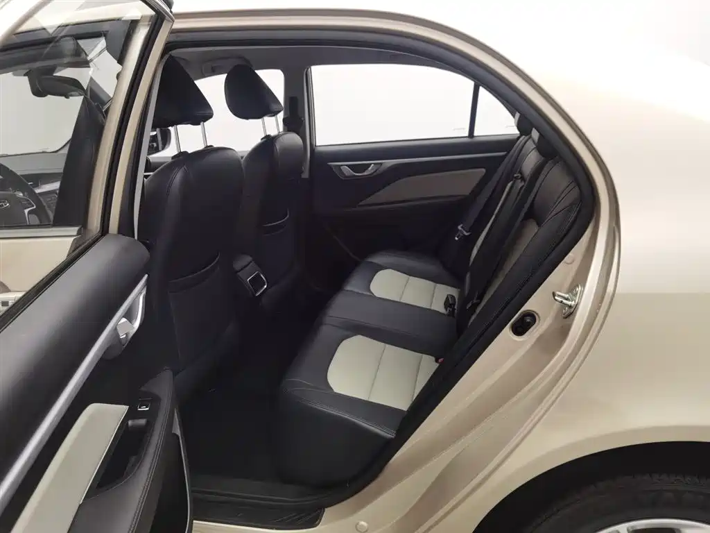 Geely Vision 2020 — фото 15