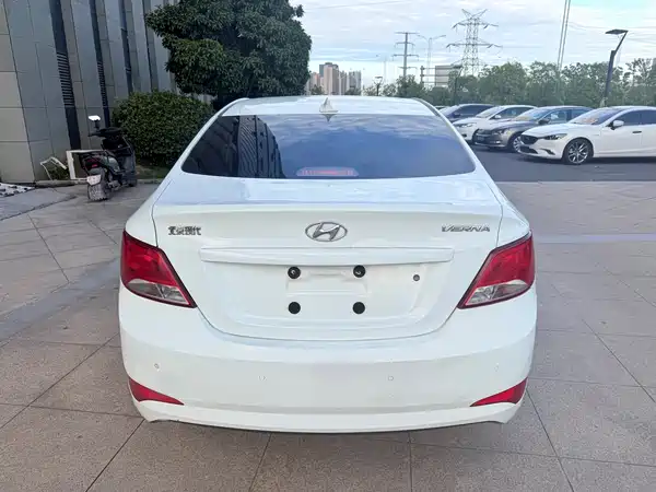 Hyundai Accent 2016