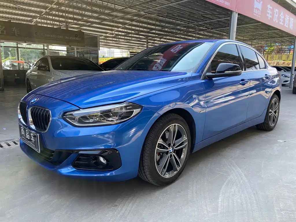 BMW 1 Series 2018 — фото 1