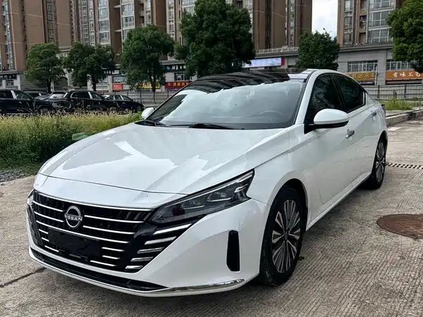 Nissan Teana 2023