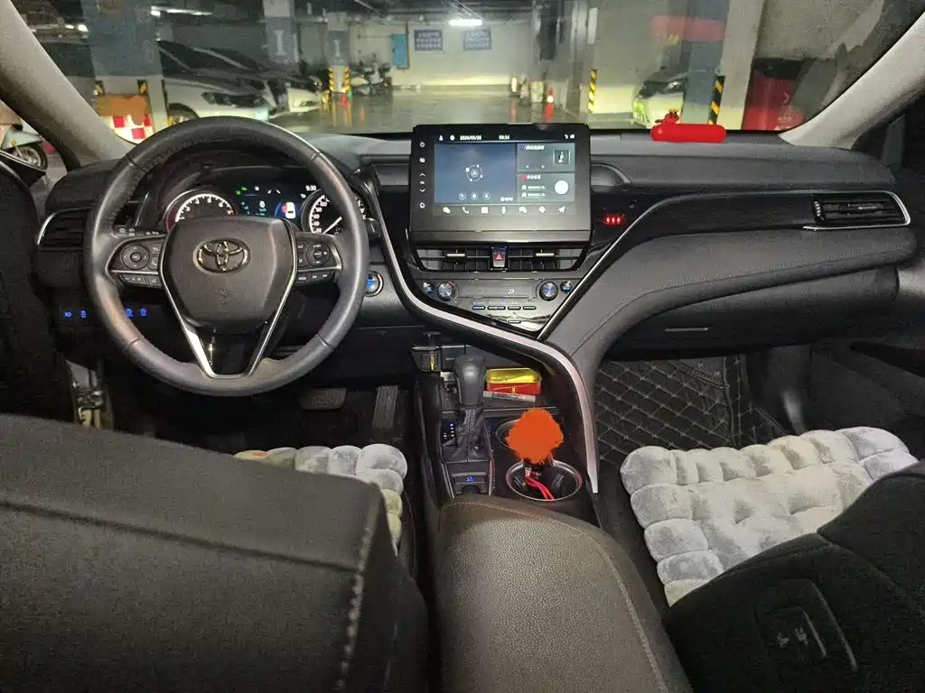 Toyota Camry 2021 — фото 13