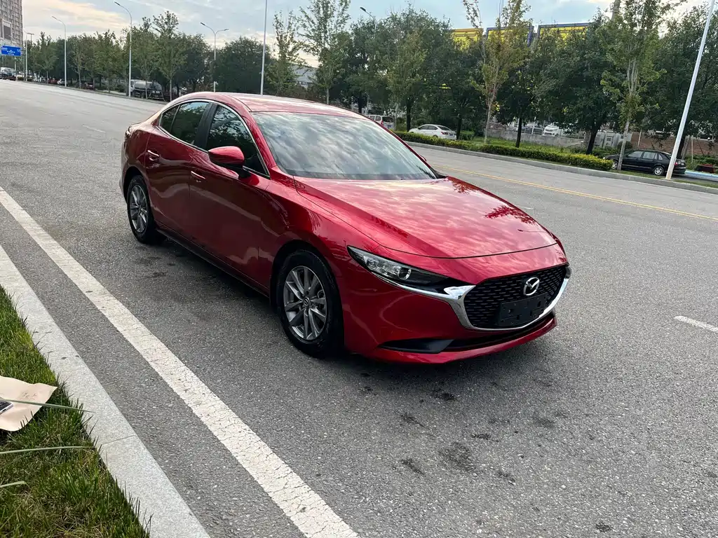 Mazda 3 Axela 2021 — фото 3