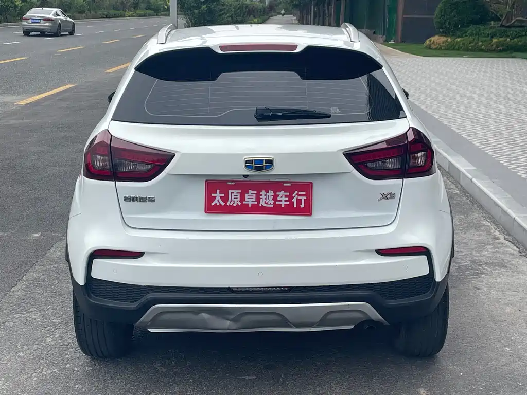 Geely Vision X3 2020 — фото 5