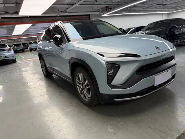 NIO ES6 2020