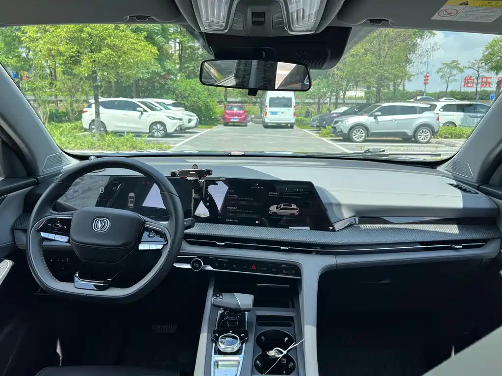Changan CS75 PLUS 2022 — фото 15