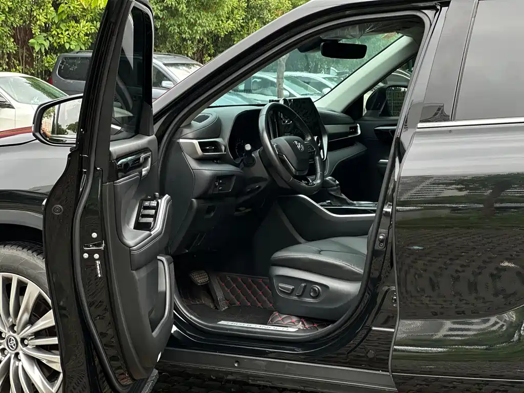Toyota Highlander 2024