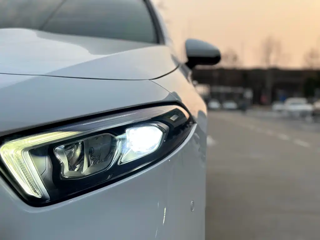 Mercedes-Benz A-Class 2019 — фото 13