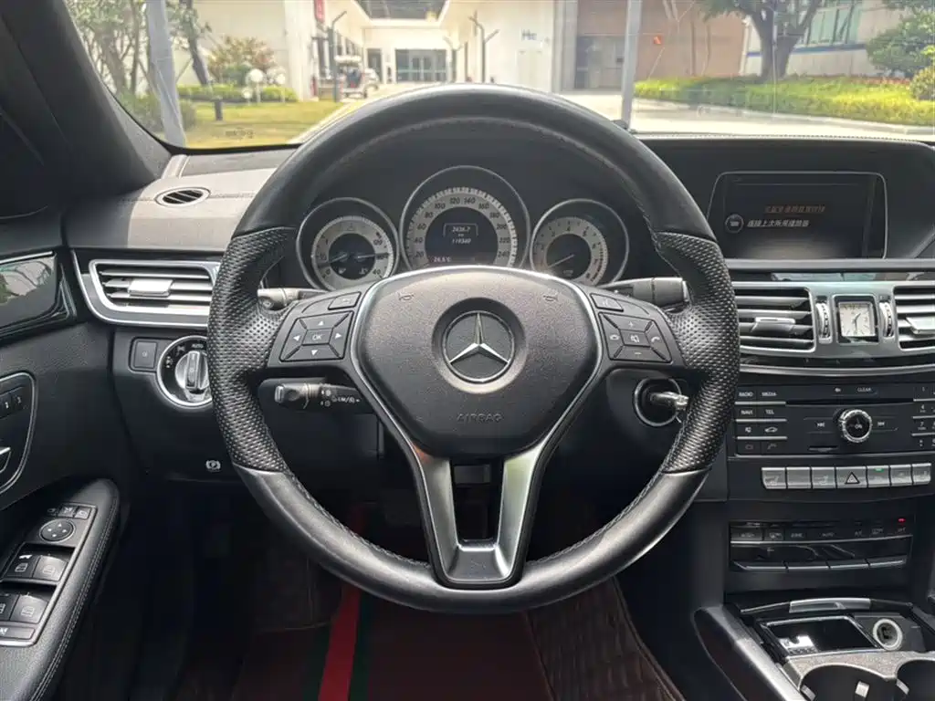 Mercedes-Benz E-Class 2016 — фото 3