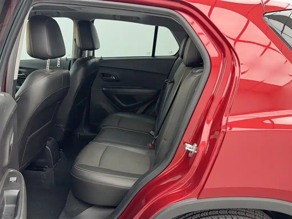 Chevrolet Trax 2017 — фото 12