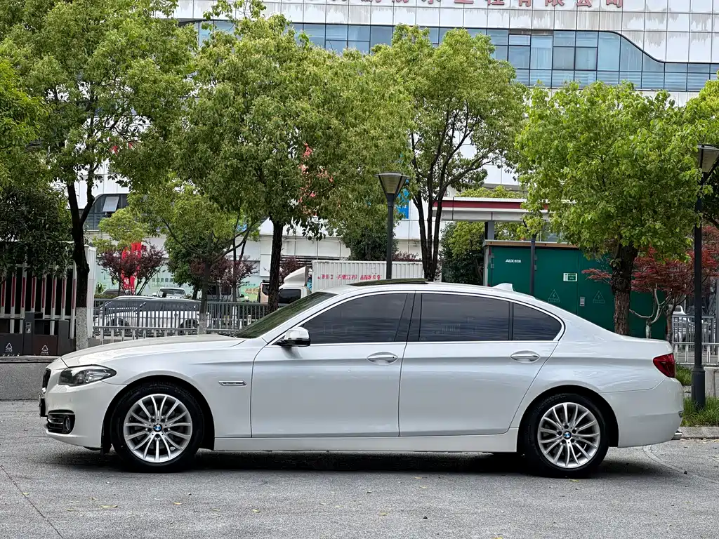 BMW 5 Series 2017