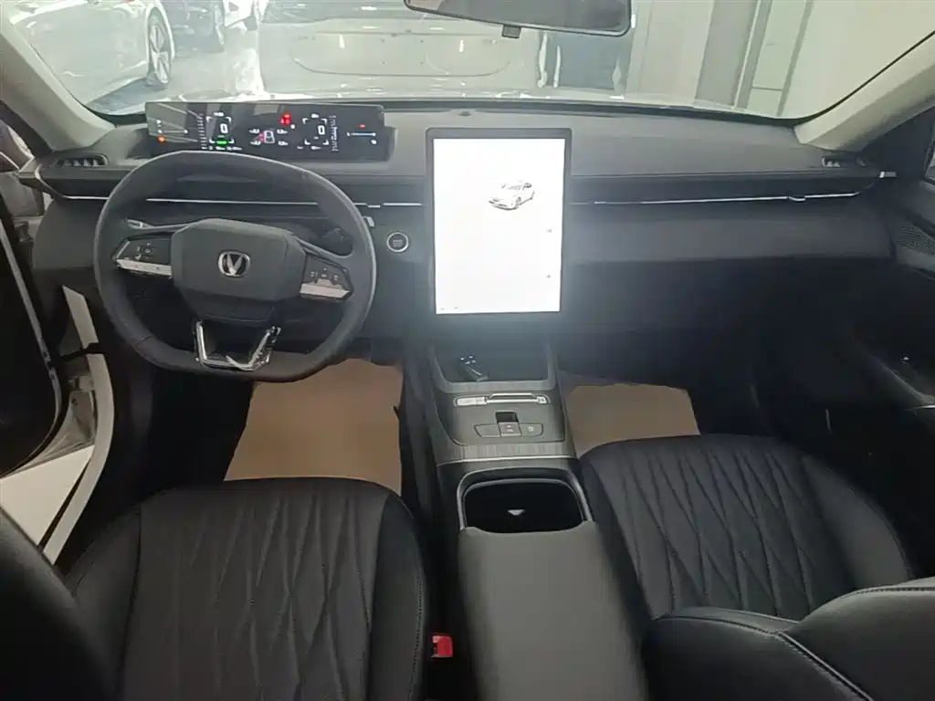 Changan Eado PHEV 2026 — фото 10