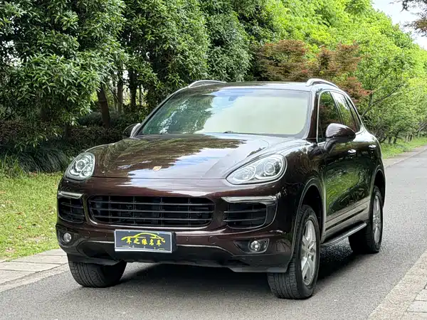 Porsche Cayenne 2016