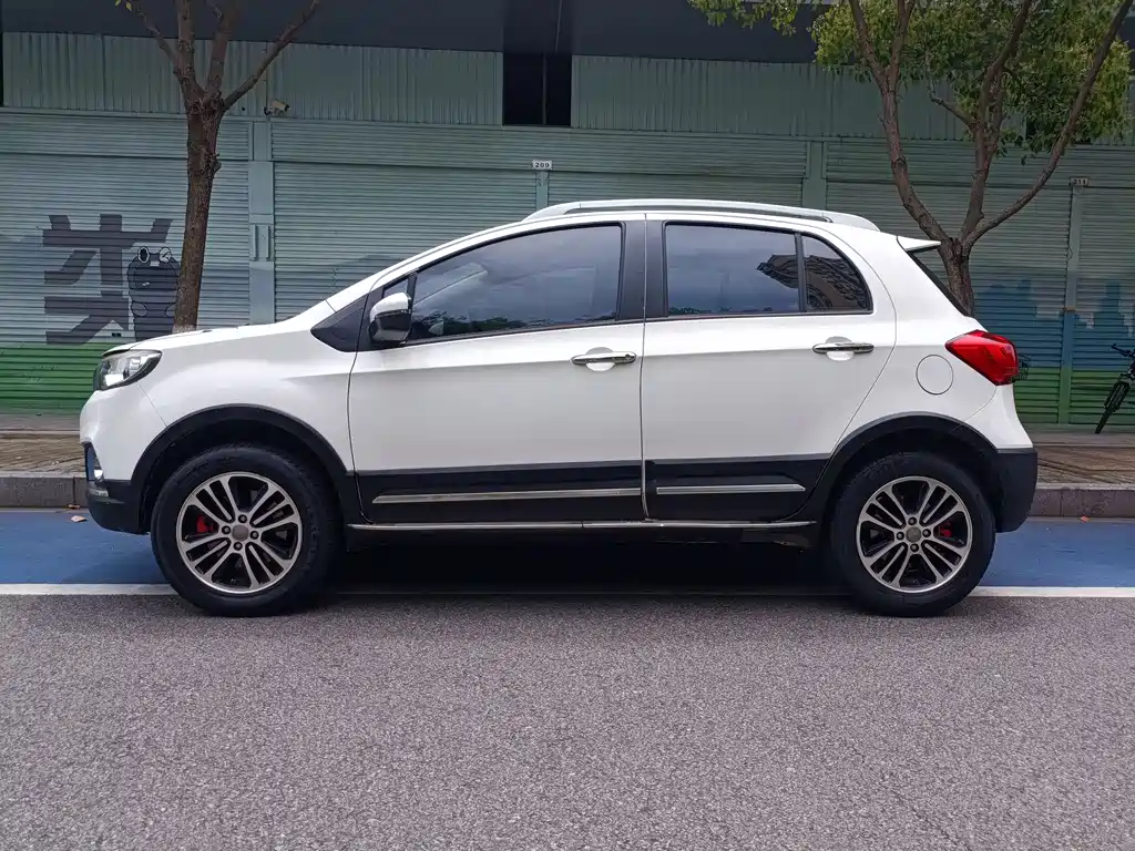Haval H1 2015 — фото 3