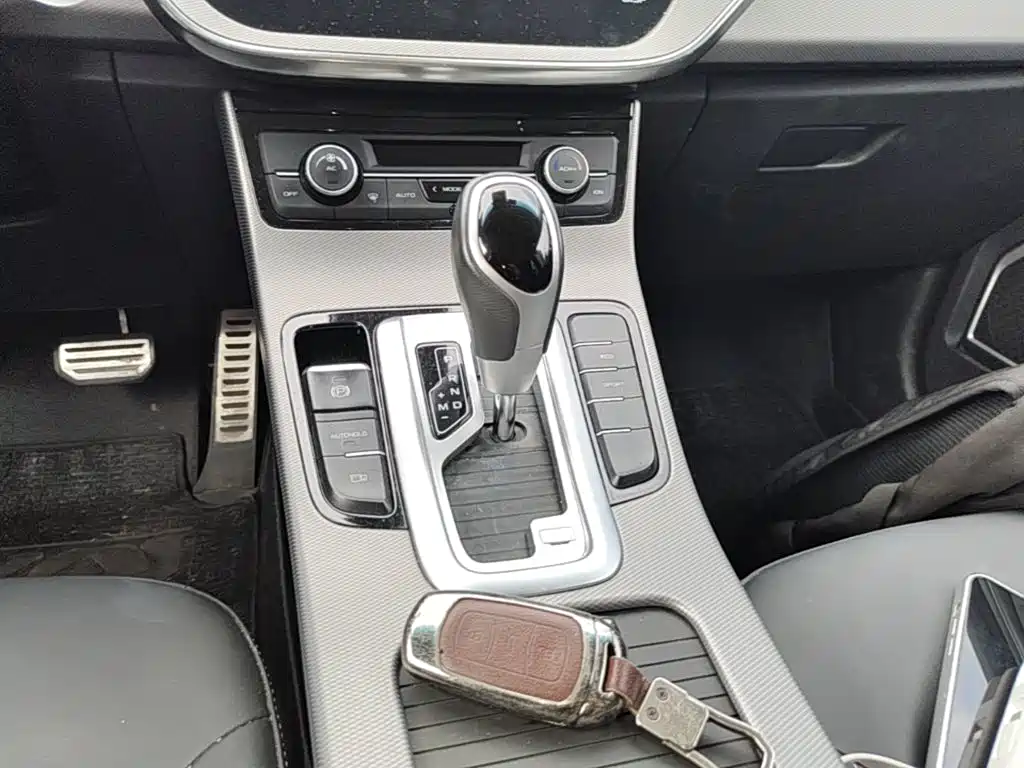 Geely Emgrand GS 2018 — фото 14