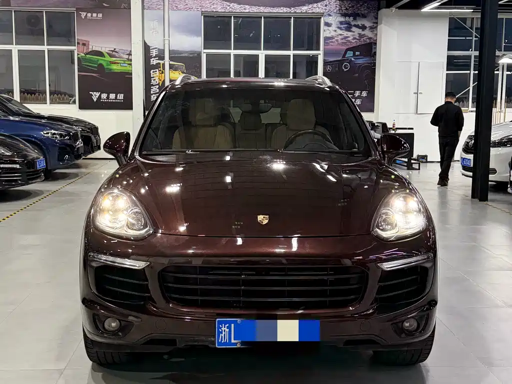Porsche Cayenne 2015 — фото 2