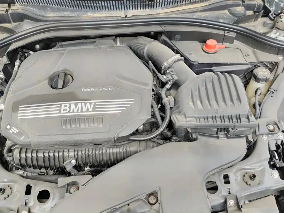 BMW 1 Series 2023 — фото 10