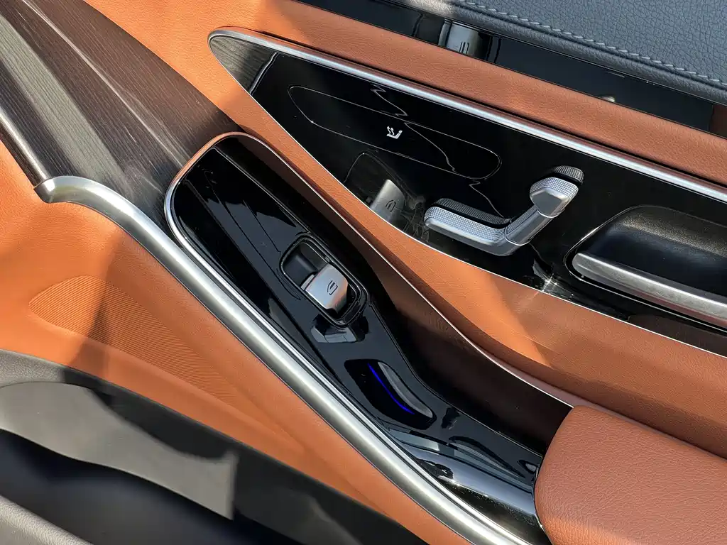 Mercedes-Benz S-Class 2023
