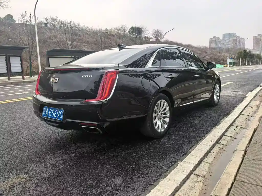 Cadillac XTS 2019 — фото 10