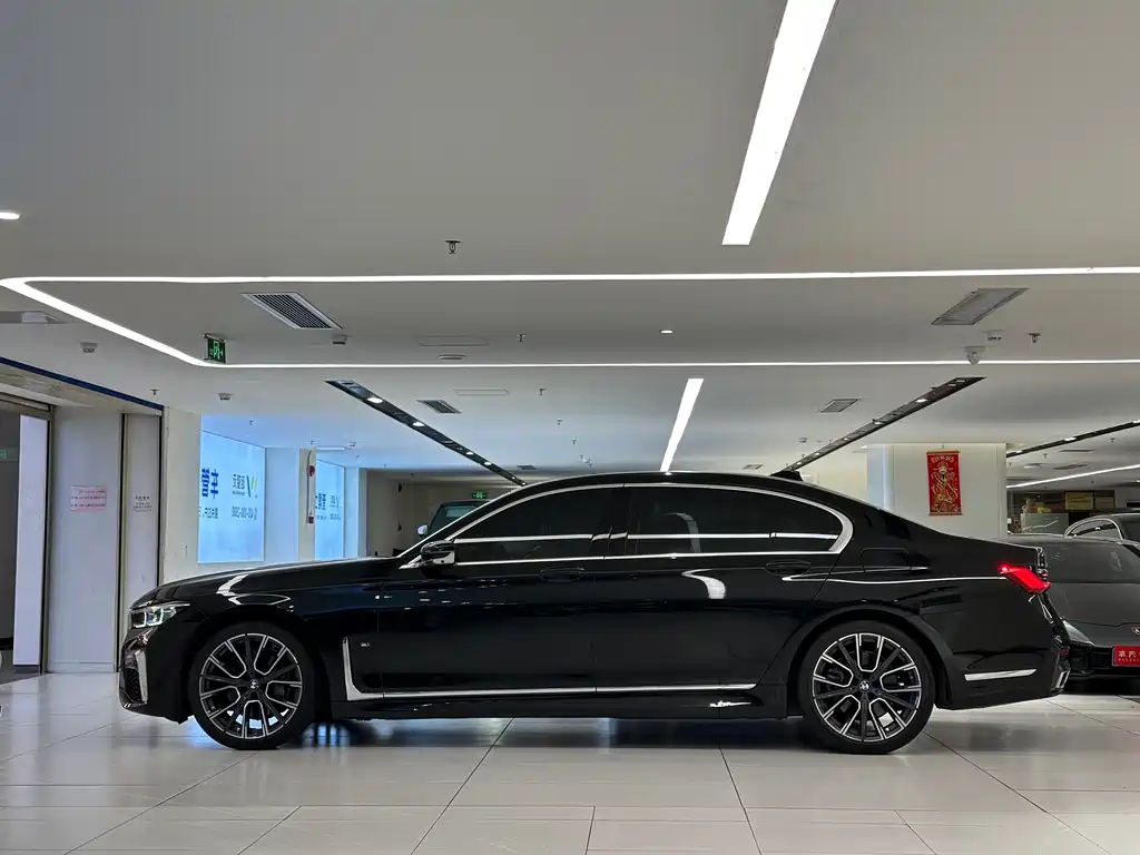 BMW 7 Series 2020 — фото 4