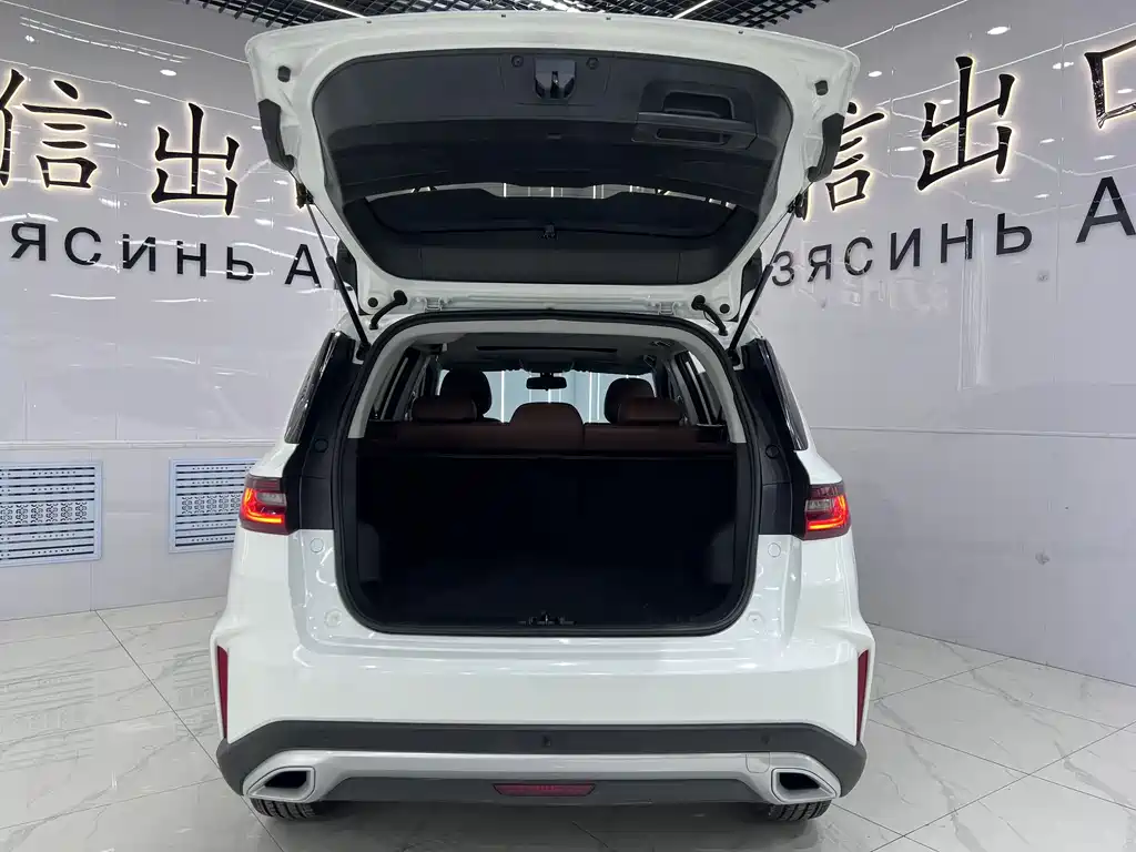 Geely Vision X6 2022 — фото 17