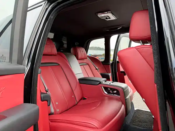 Rolls-Royce Cullinan 2020