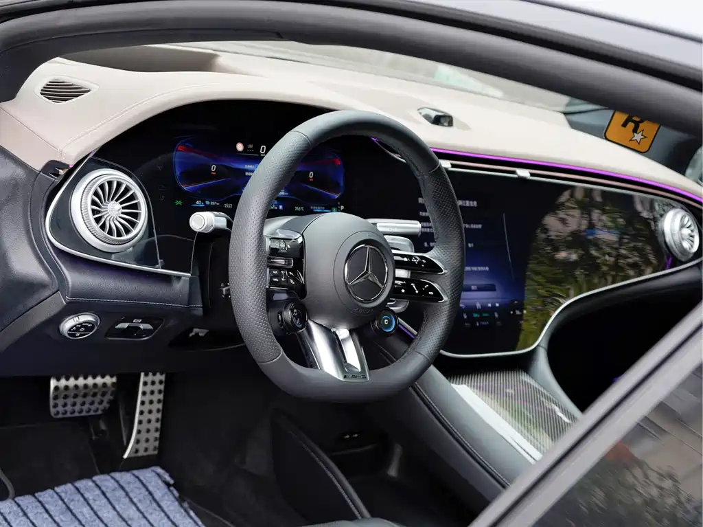 Mercedes-Benz EQS AMG 2025 — фото 14