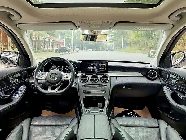 Mercedes-Benz C-Class 2020