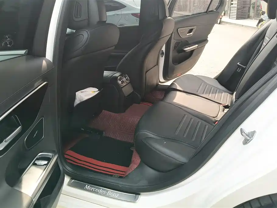 Mercedes-Benz C-Class 2022 — фото 11