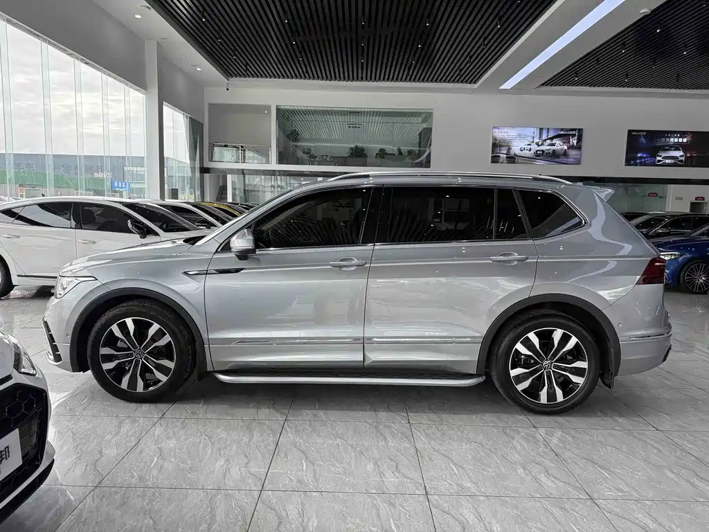 Volkswagen Tiguan L 2022 — фото 5
