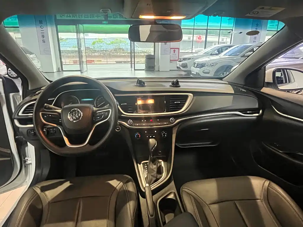 Buick Excelle 2023 — фото 10