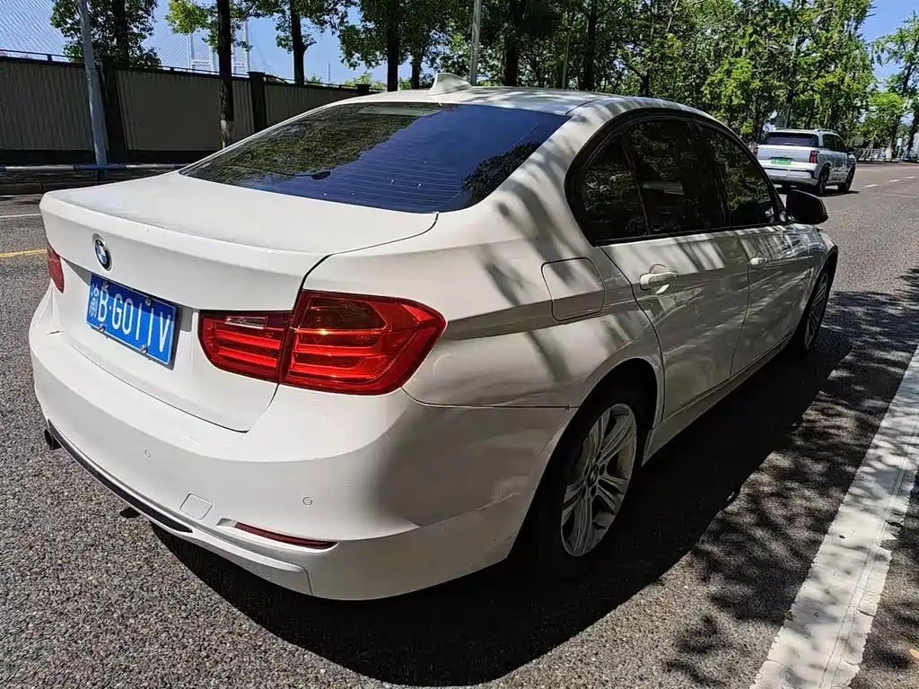 BMW 3 Series 2015 — фото 9