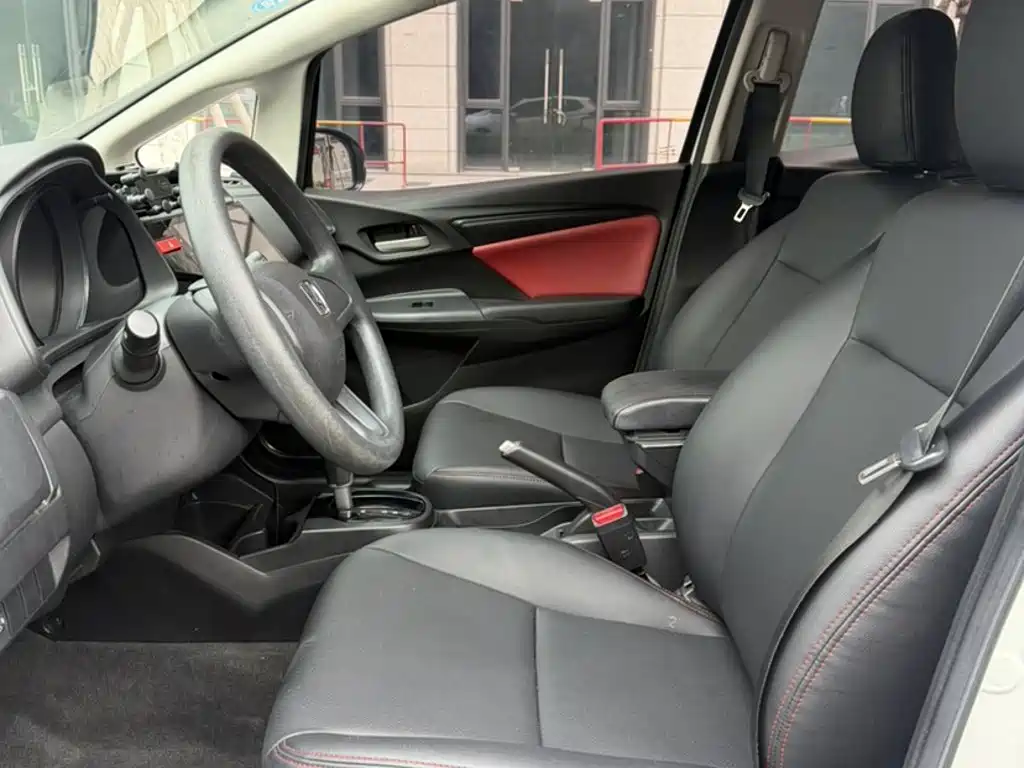 Honda Fit 2016 — фото 19