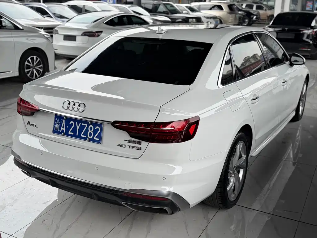 Audi A4L 2020 — фото 10