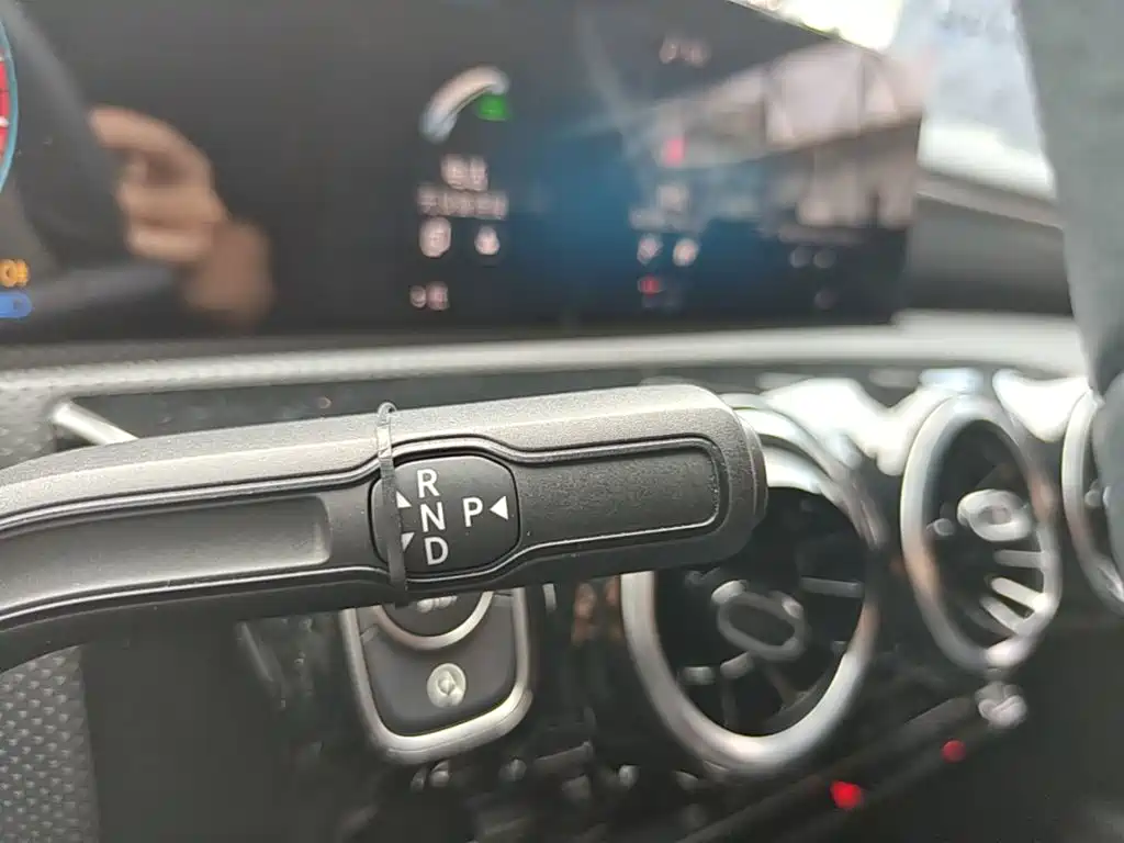 Mercedes-Benz A-Class 2022 — фото 14