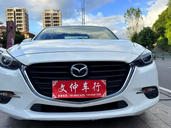 Mazda 3 Axela 2018