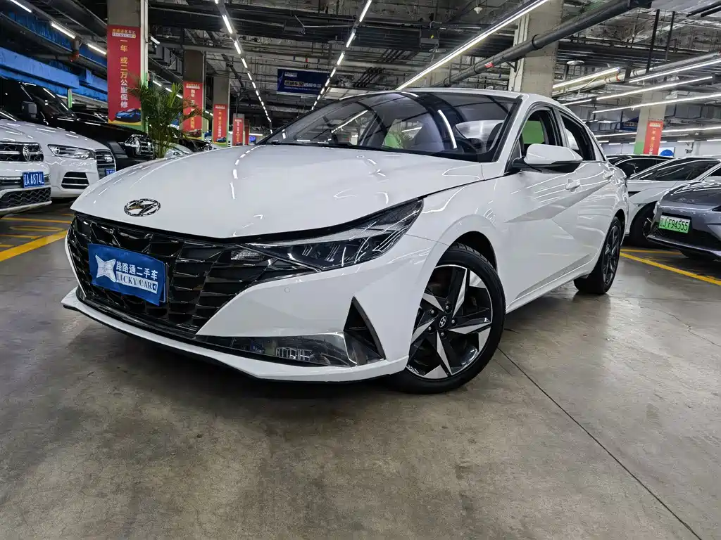 Hyundai Elantra 2021