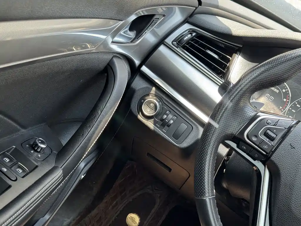Haval H7 2018 — фото 18