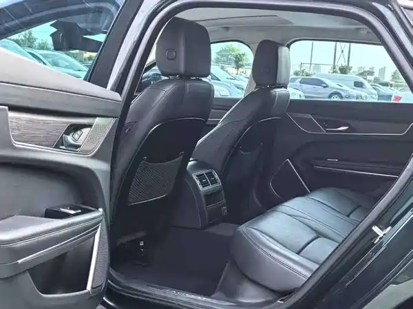Jaguar XFL 2024