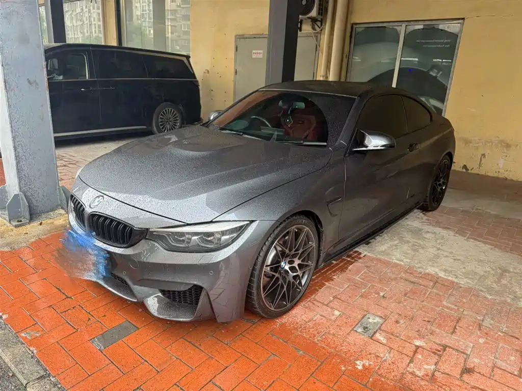 BMW M4 2019