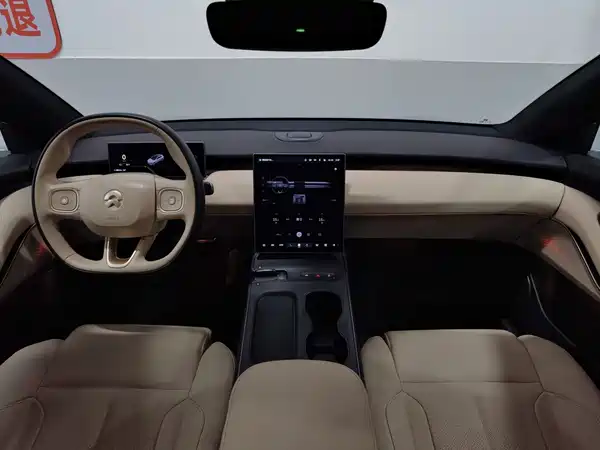 NIO ET5T 2025