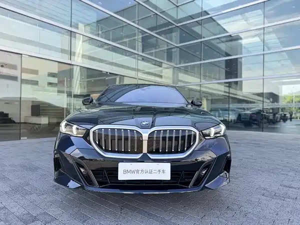BMW 5 Series 2024